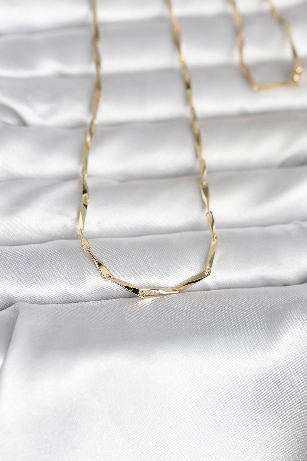 CM 14K Gold Renk Kesme Çubuk Zincirli Model 60 cm Kadın Kolye 5886