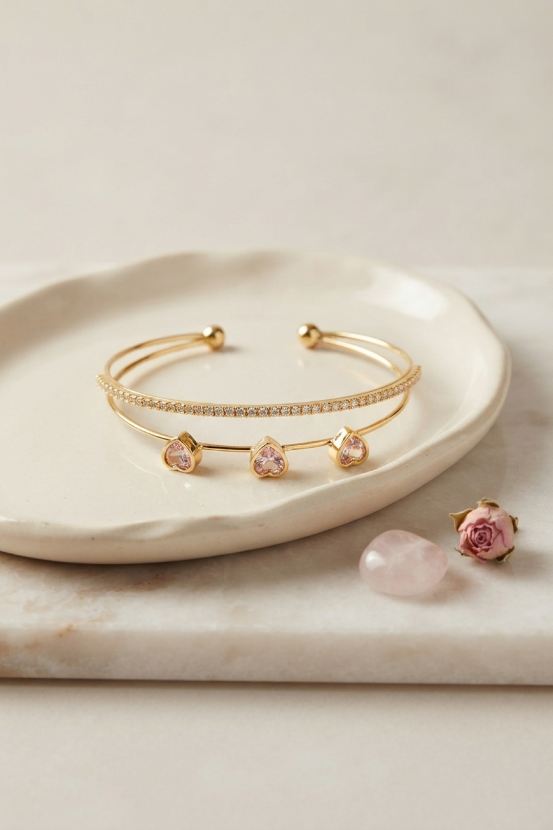 Pembe Kalp Model Zirkon Taşlı Gold Renk Kadın Bileklik 5886