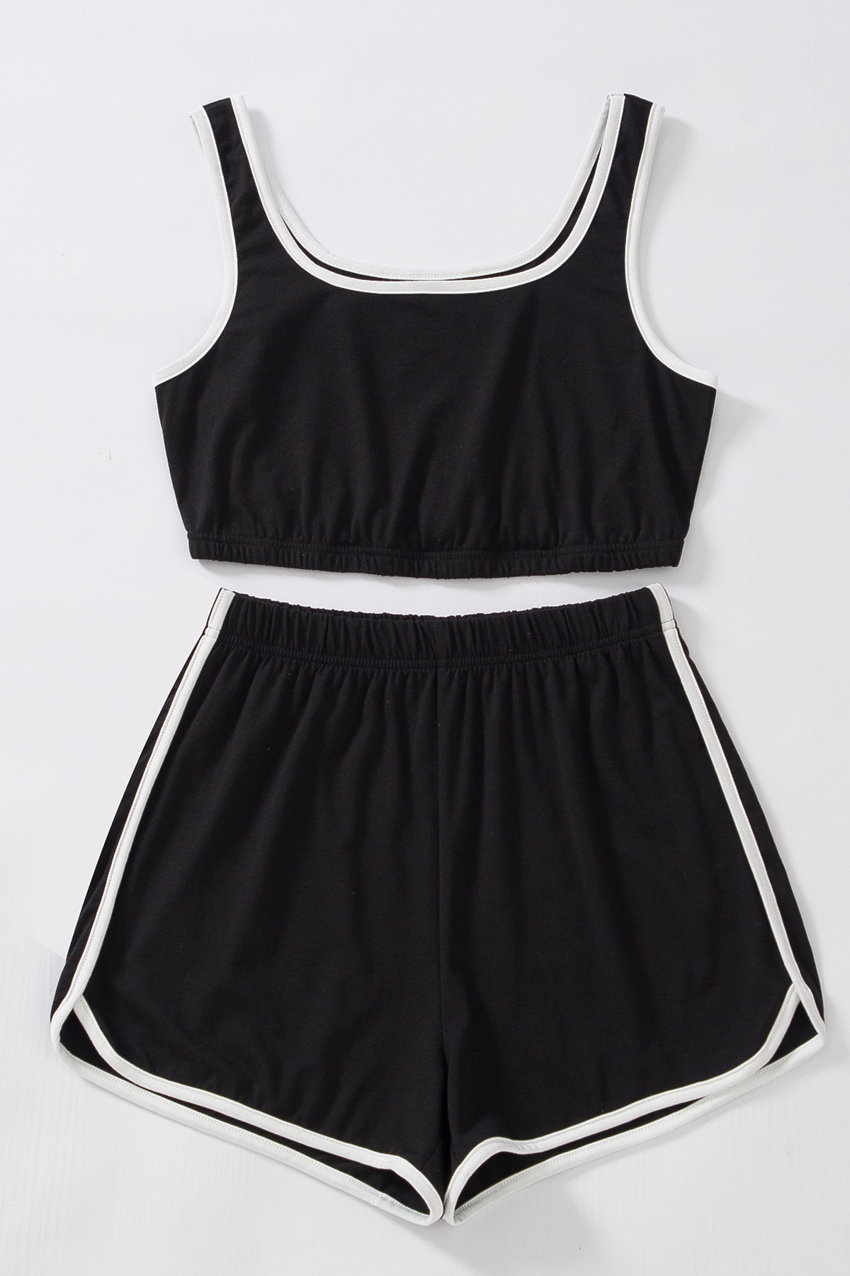 Kadın Siyah Askılı Crop Top ve Şortlu Gecelik Takım H110560