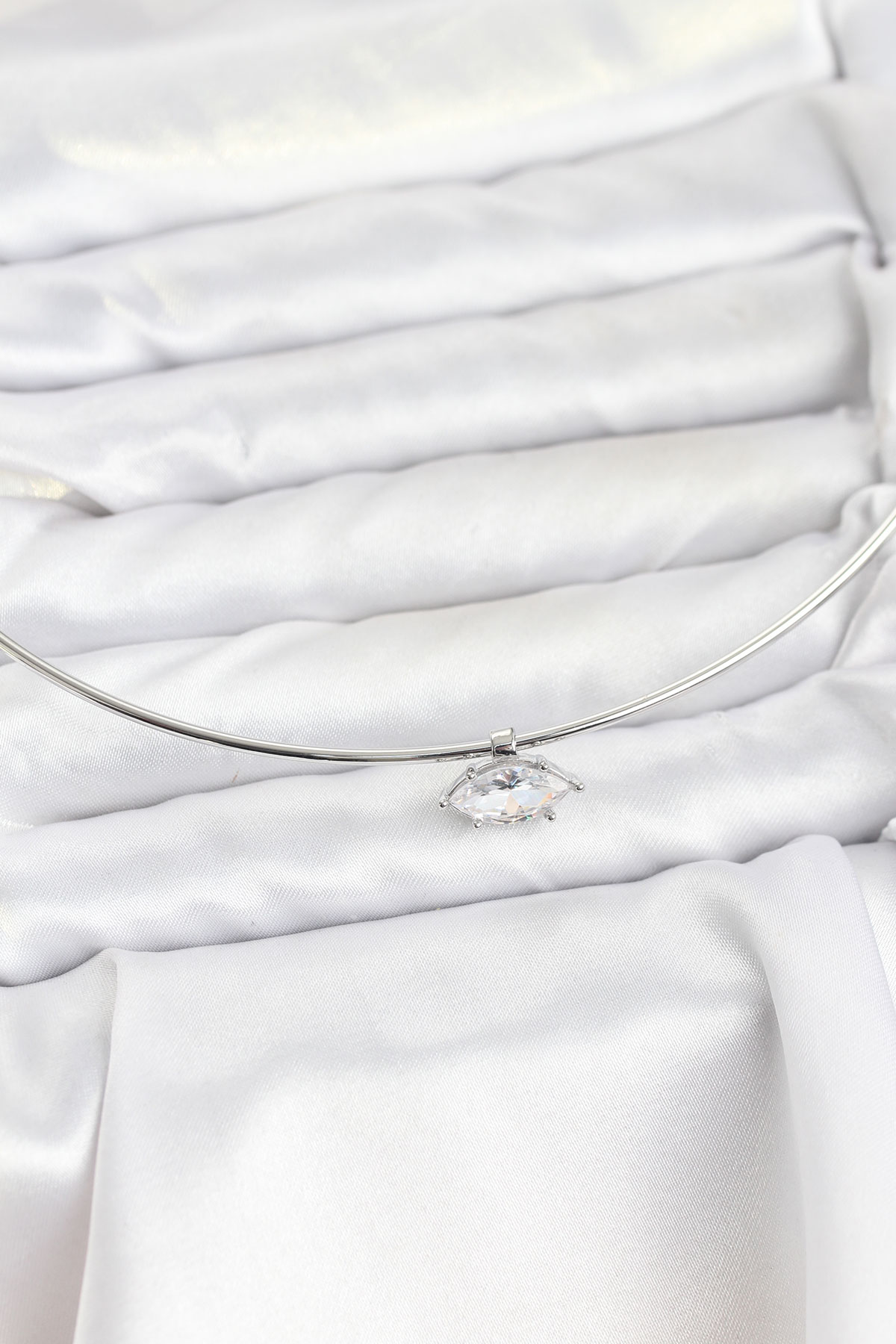 Pirinç Gümüş Renk Choker Model Zirkon Taşlı Kadın Kolye 5886