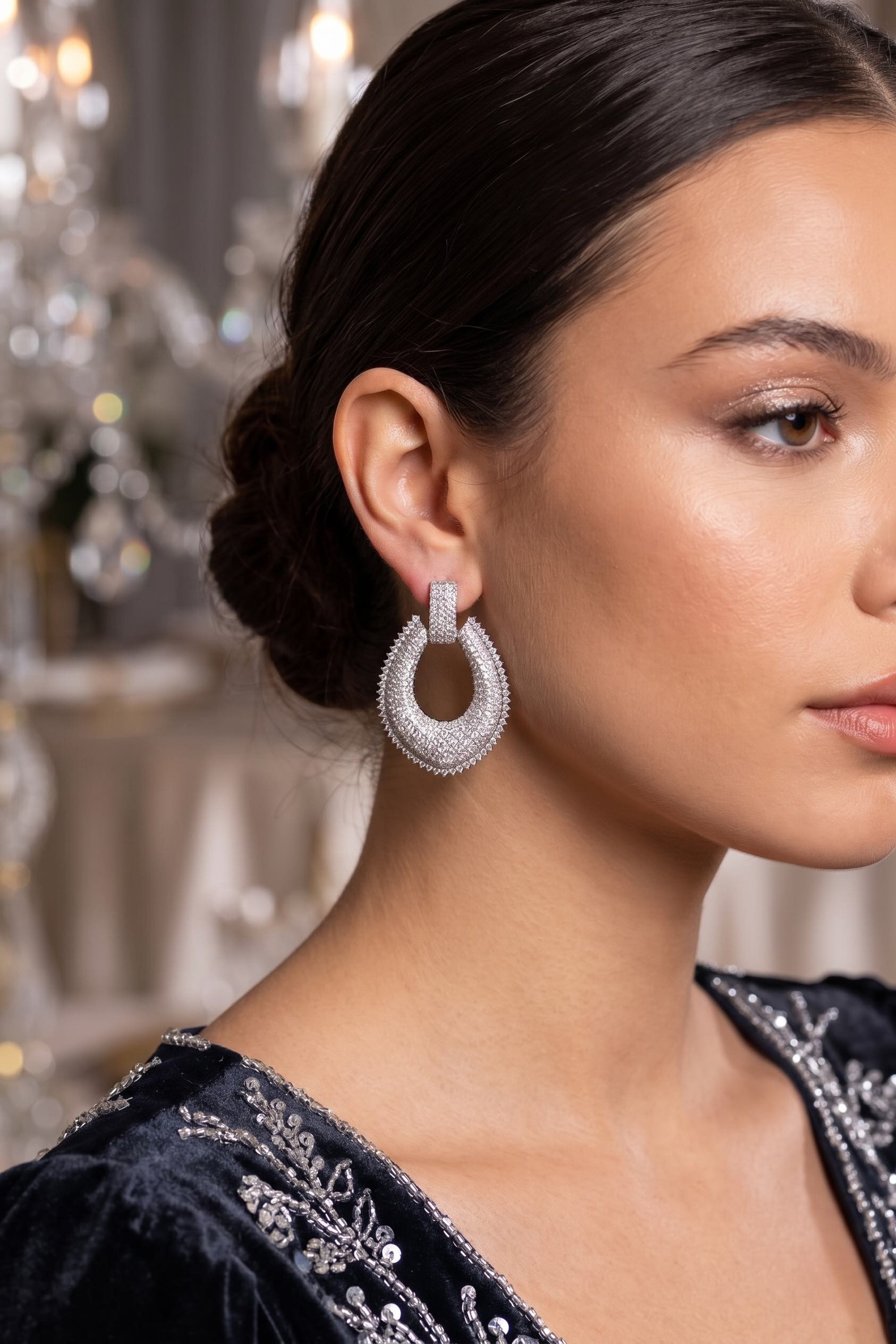 Gümüş Renk Zirkon Taşlı Damla Halka Model Kadın Abiye Küpe 5886