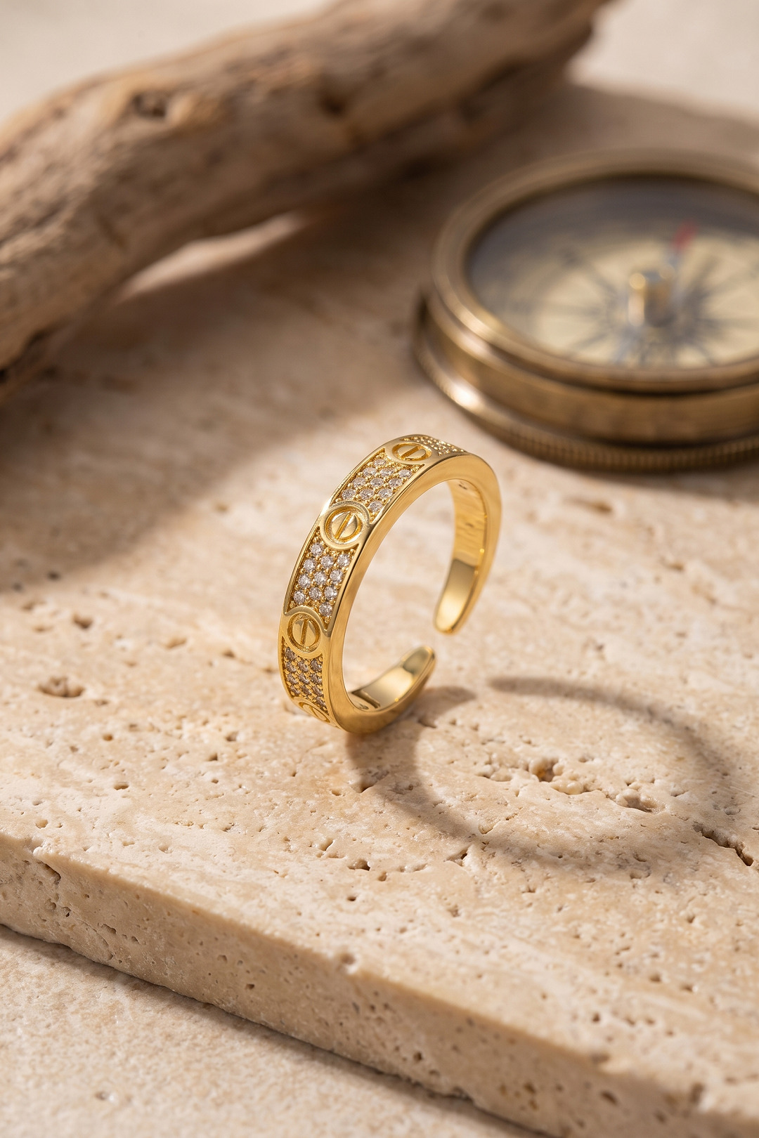 Vida ve Zirkon Taş Detaylı Gold Çelik Yüzük 5886
