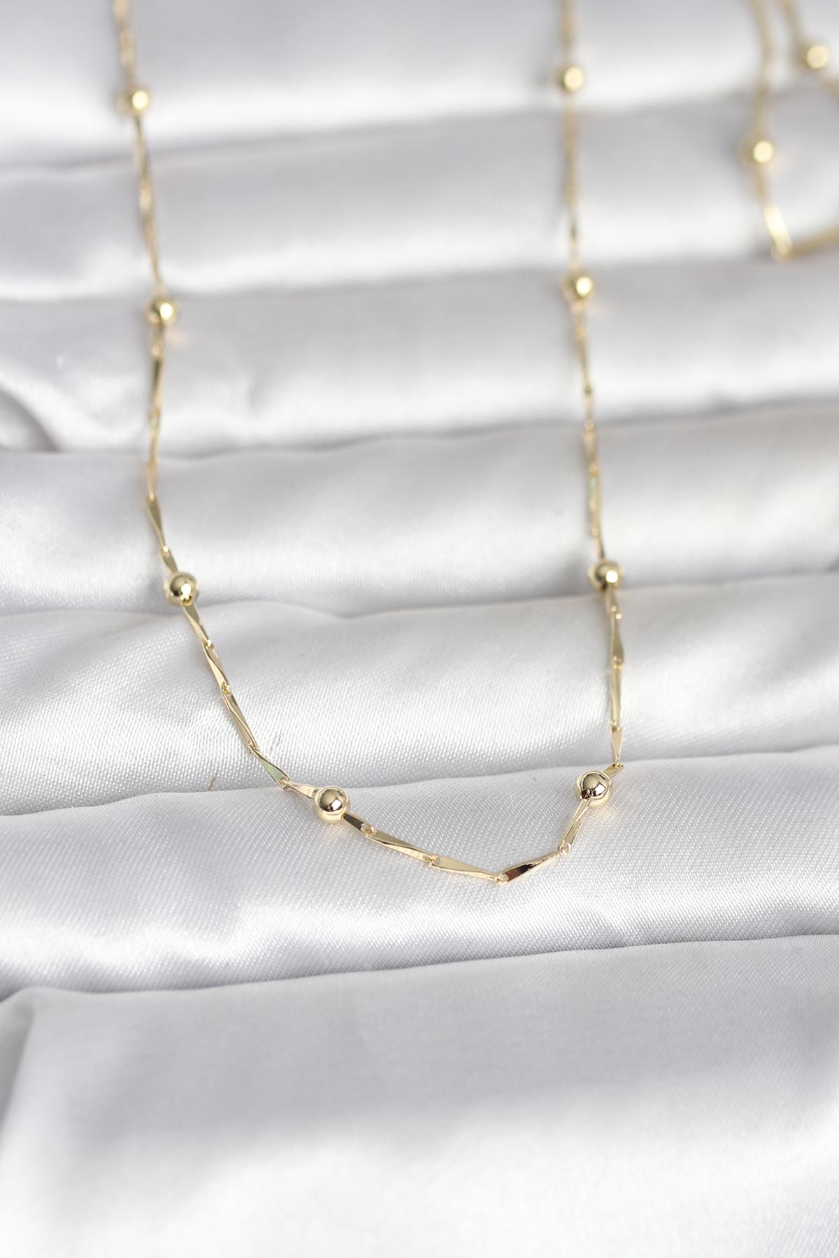 CM 14K Gold Renk Kesme Çubuk Zincir Topçuklu Model 60 cm Kadın Kolye 5886