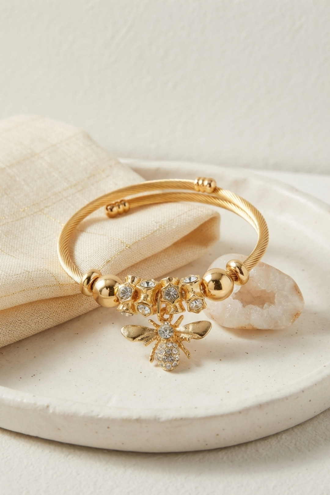 Arı Model Gold Renk Charm Bileklik 5886