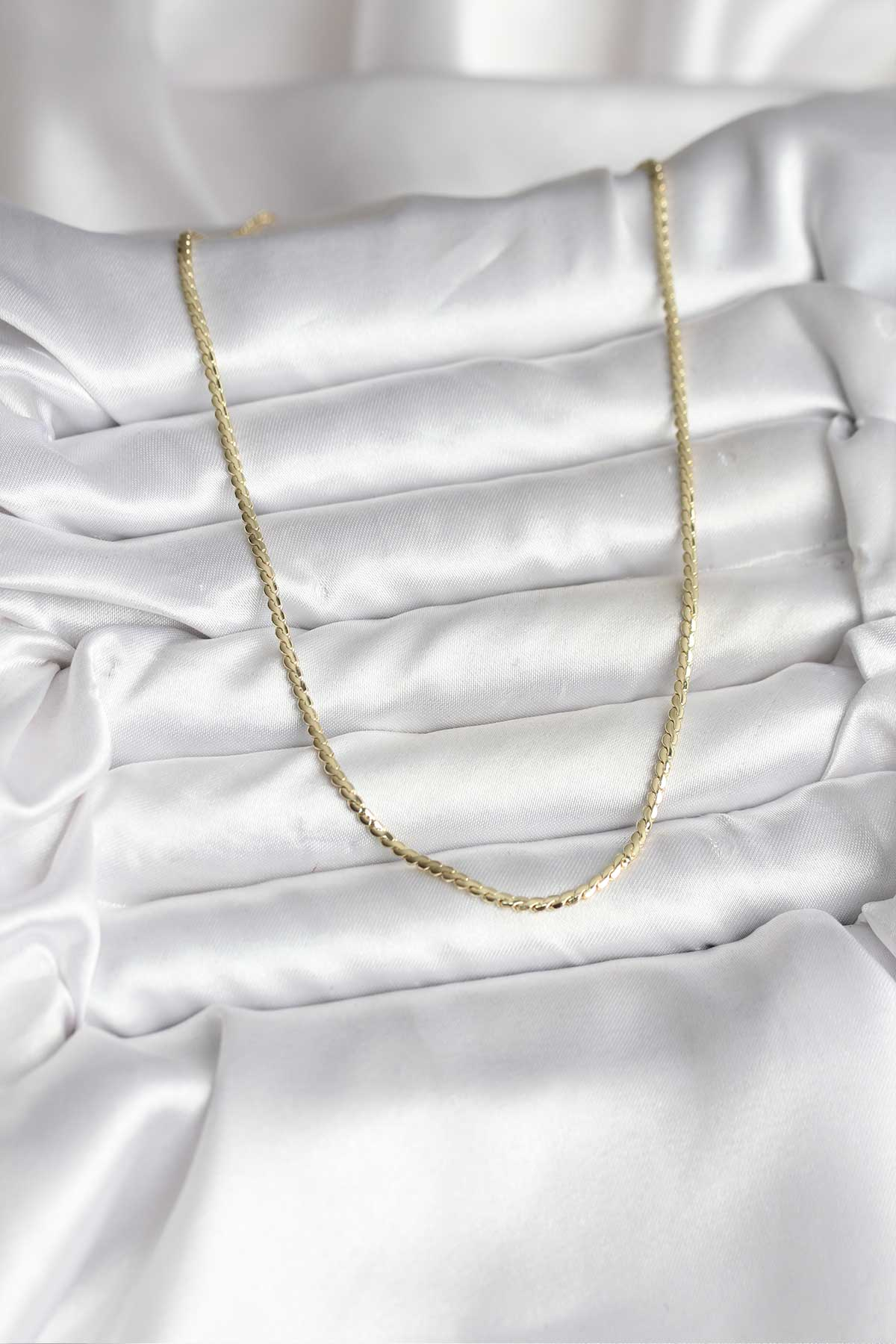 14K Gold Renk Kaplama Ezme Zincir Model CM Kadın Kolye 5886