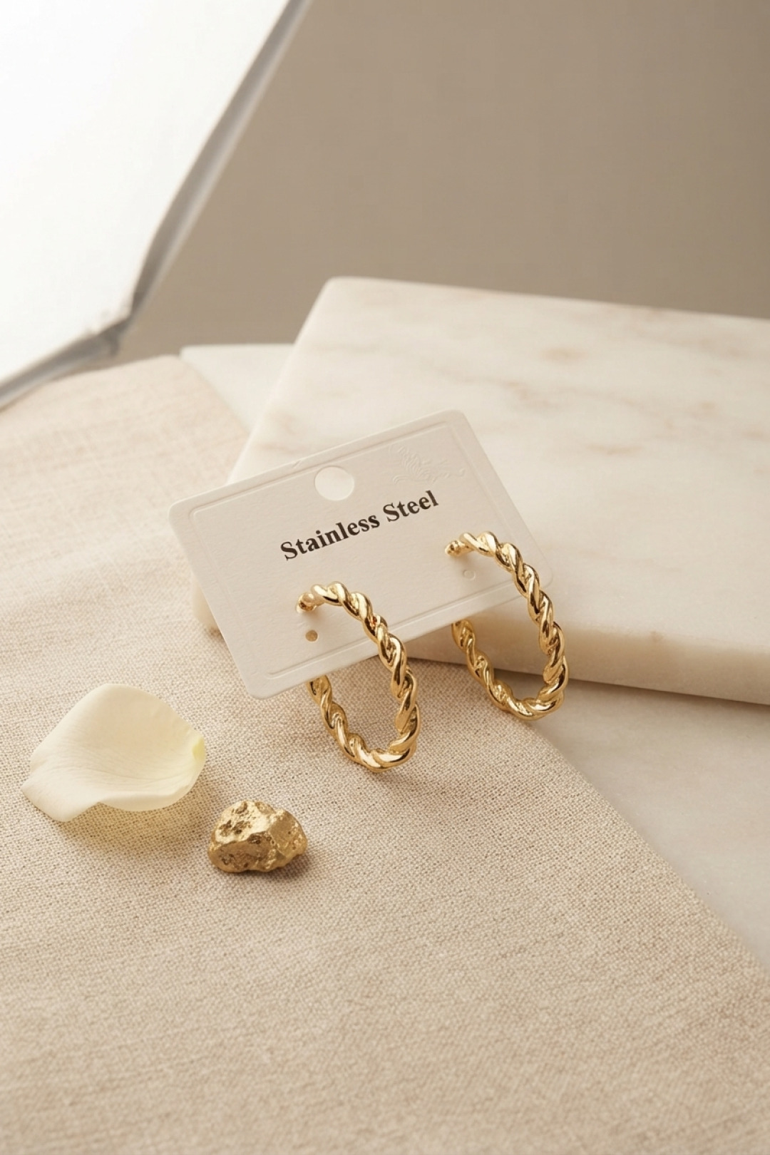 316L Çelik Gold Renk Kıvrımlı Halka Tasarım Model Küpe 5886