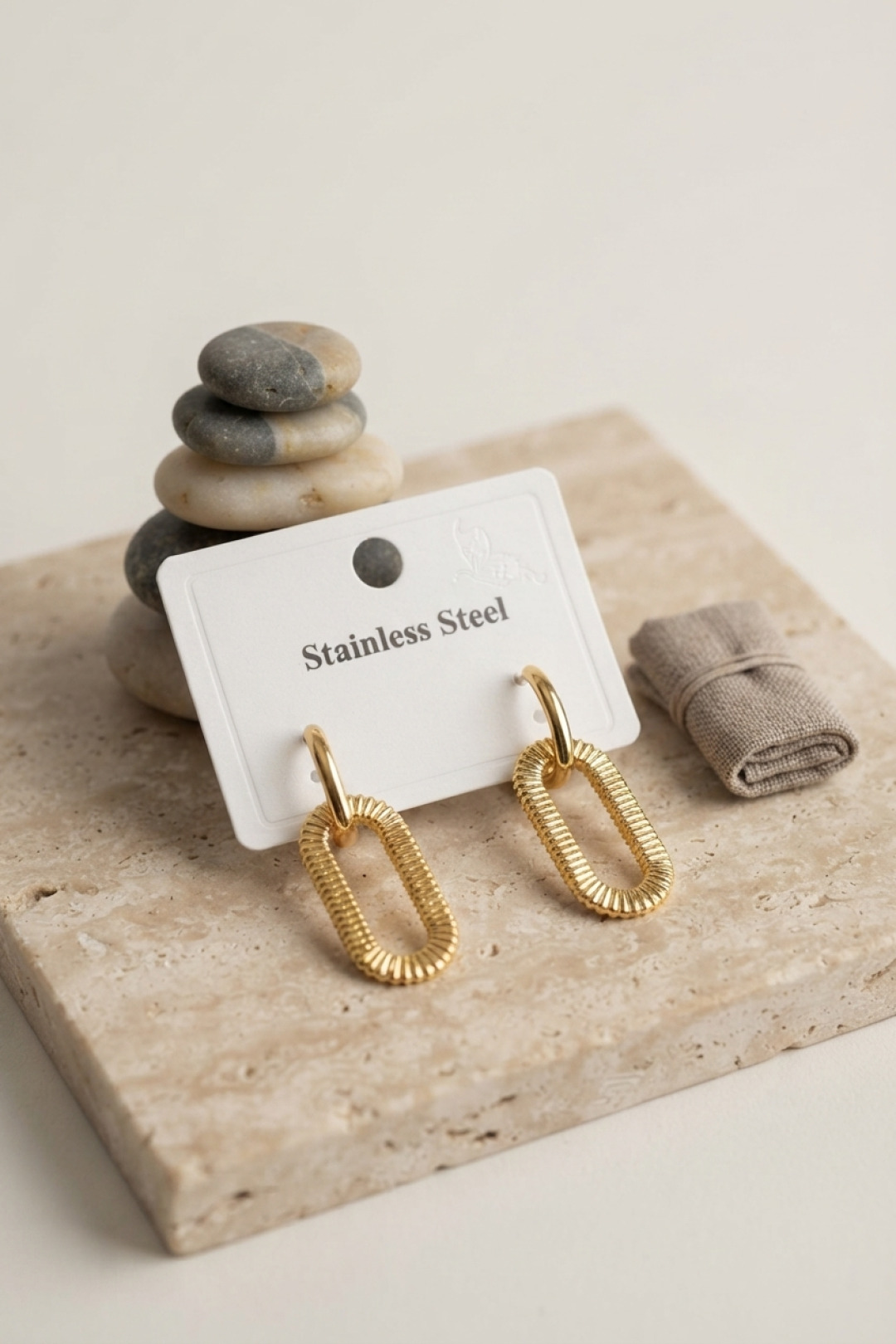 316L Gold Renk Tırtıklı Ataç Form Tasarım Küpe 5886