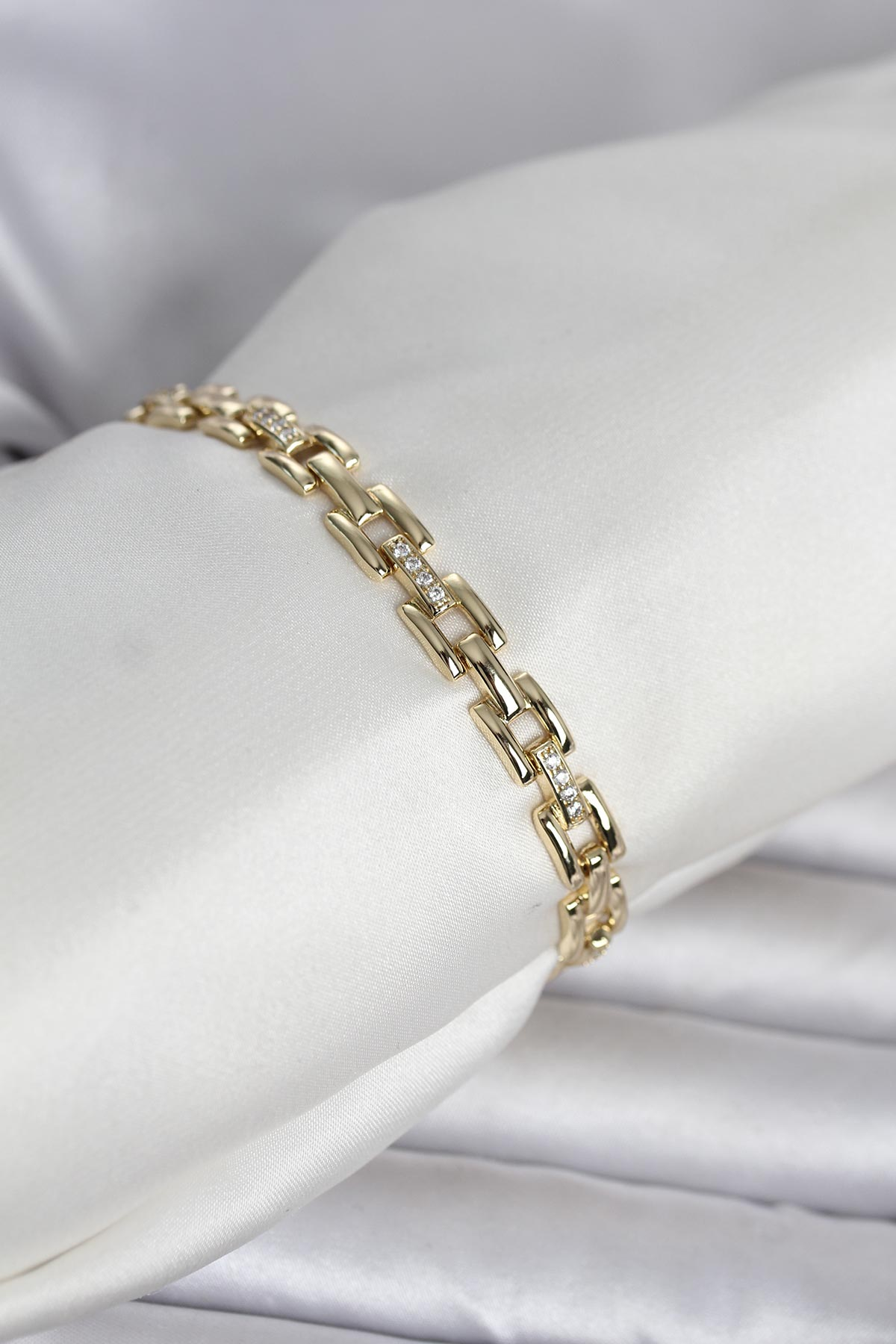 Xuping Zincir Model Gold Renk Kadın Bileklik 5886