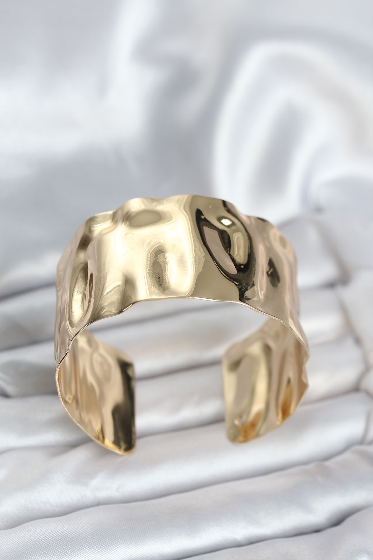 Pirinç Gold Renk Levha Model Kadın Bileklik 5886