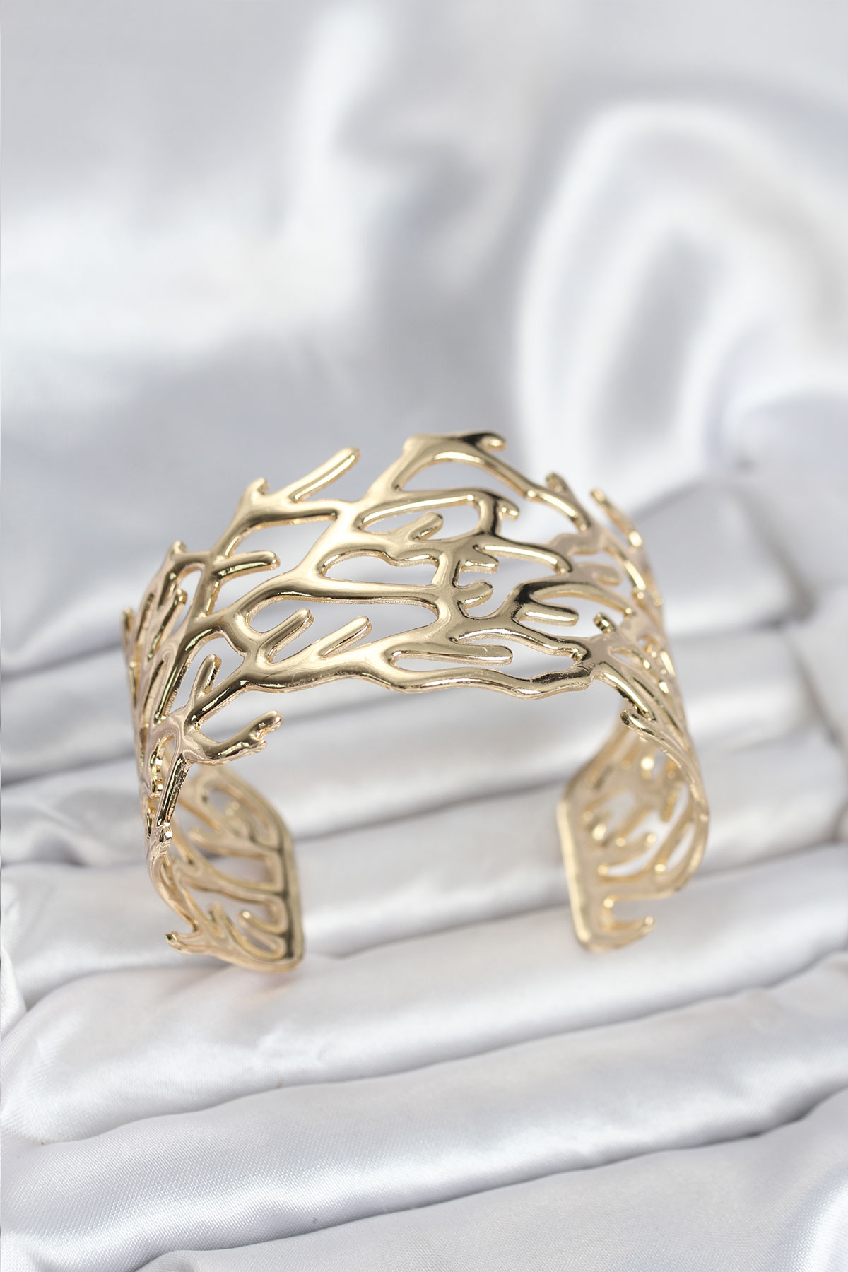 Pirinç Gold Renk Vintage Model Kadın Bileklik 5886
