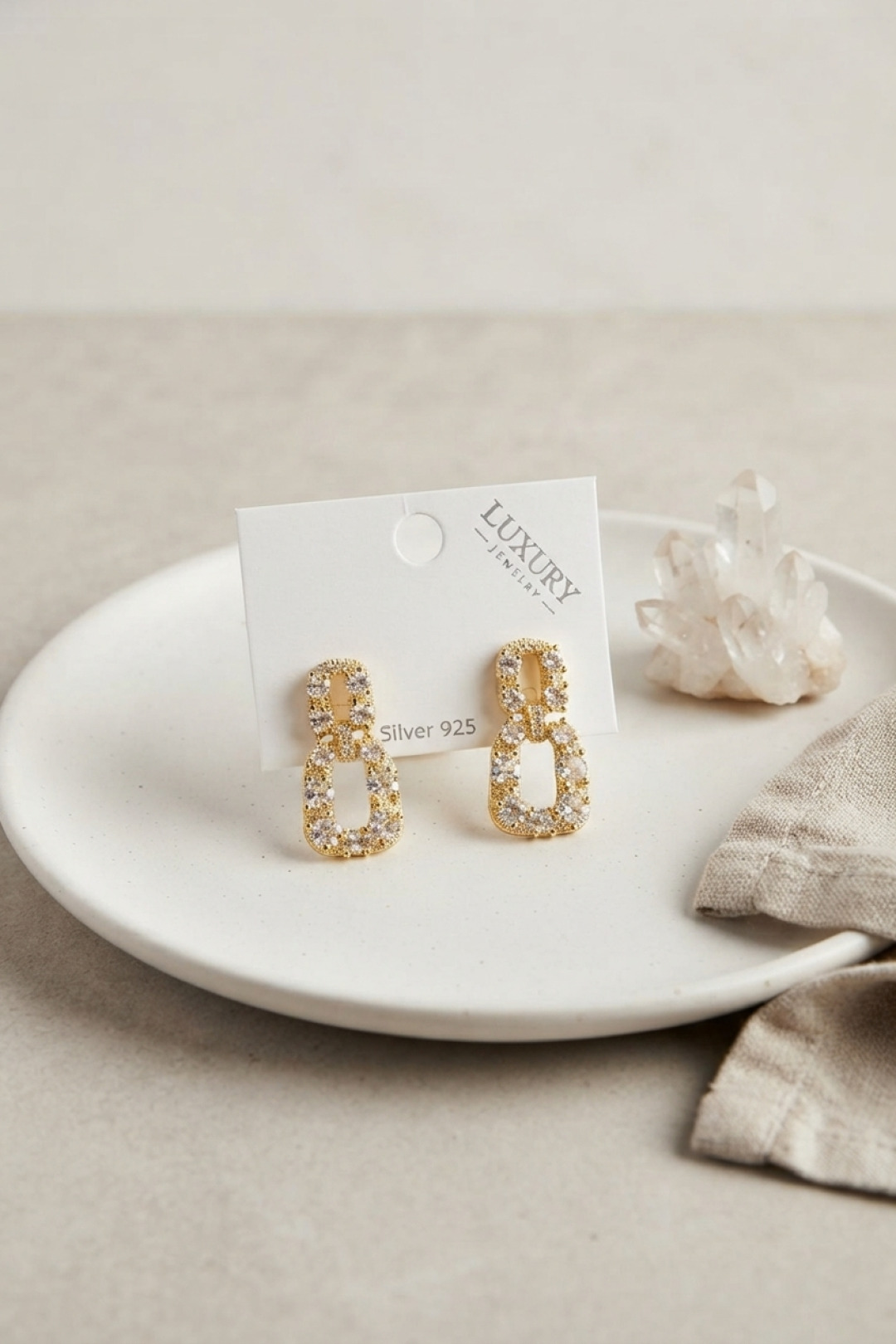 Zirkon Taşlı Gold Renk Pirinç Vintage Kadın Küpe 5886