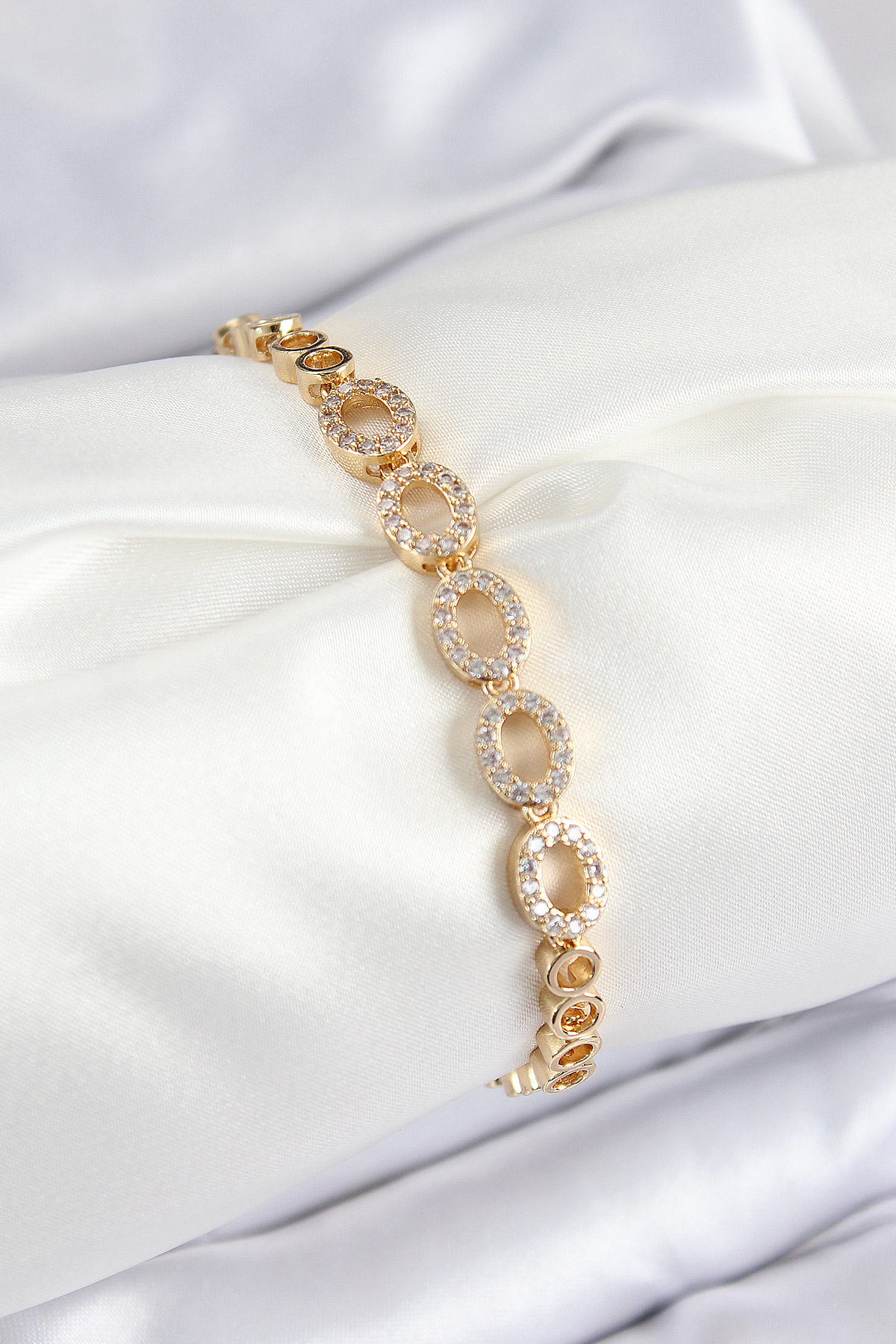 Pirinç Zirkon Taşlı Oval Model Gold Renk Kadın Bileklik 5886