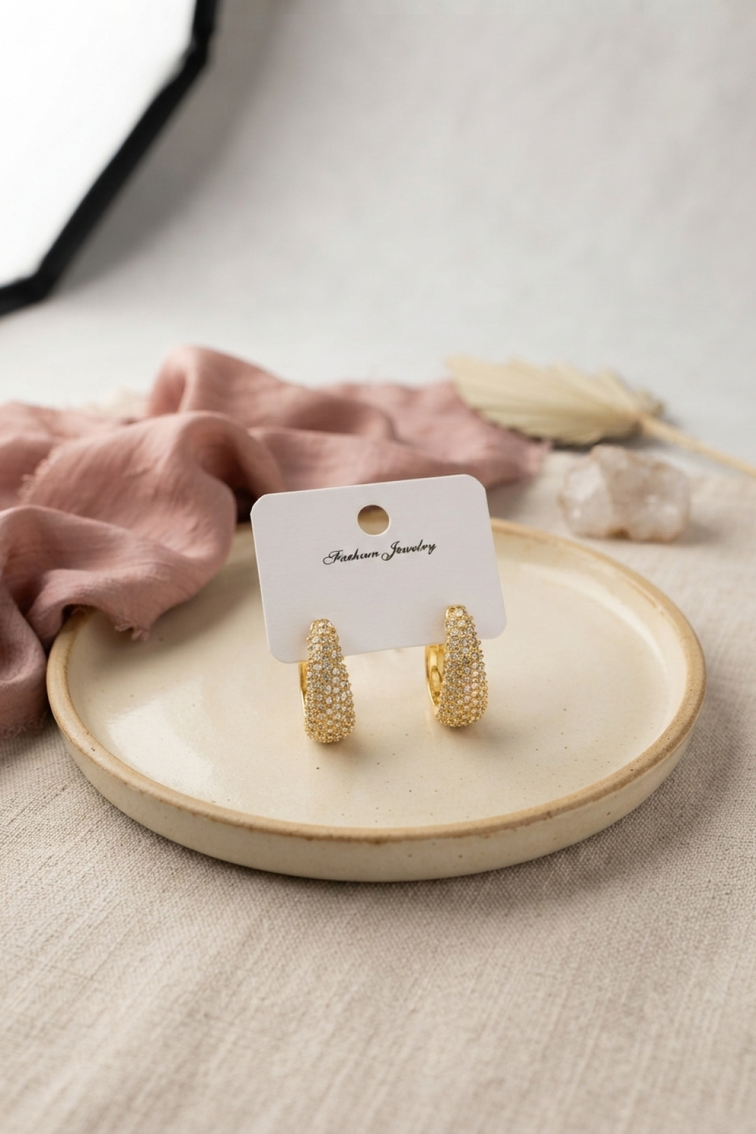 Gold Renk Zirkon Taşlı Damla Halka Model Kadın Küpe 5886