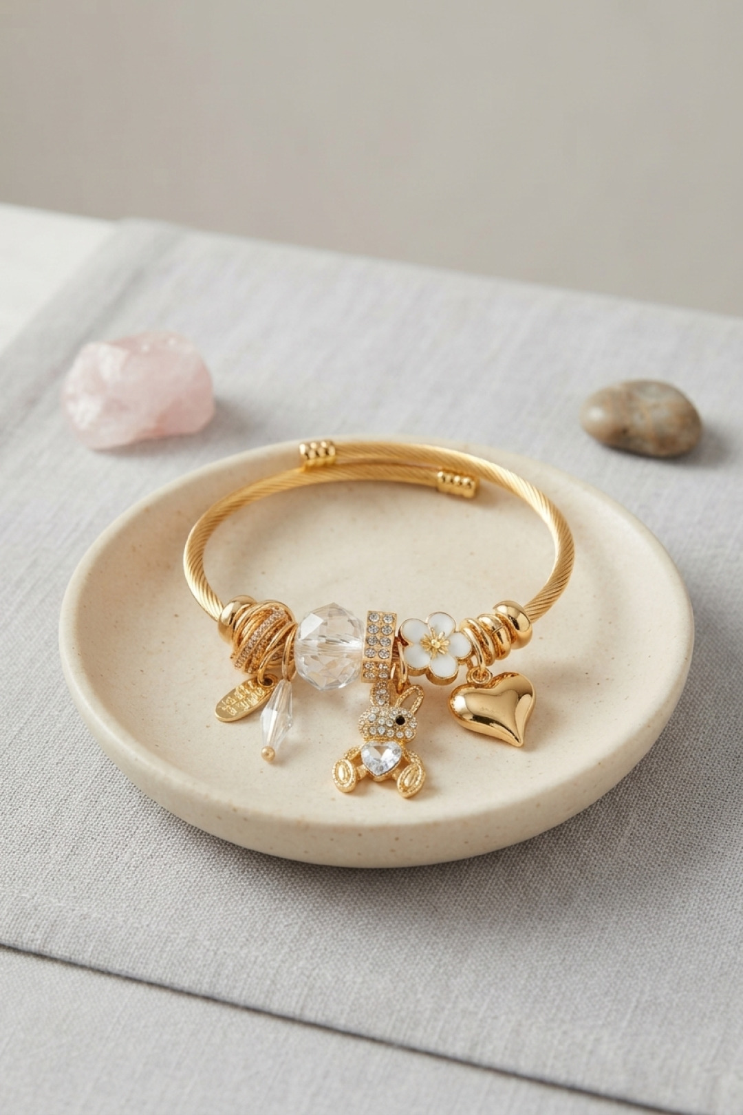 Tavşan Model Gold Renk Beyaz Charmlı Bileklik 5886