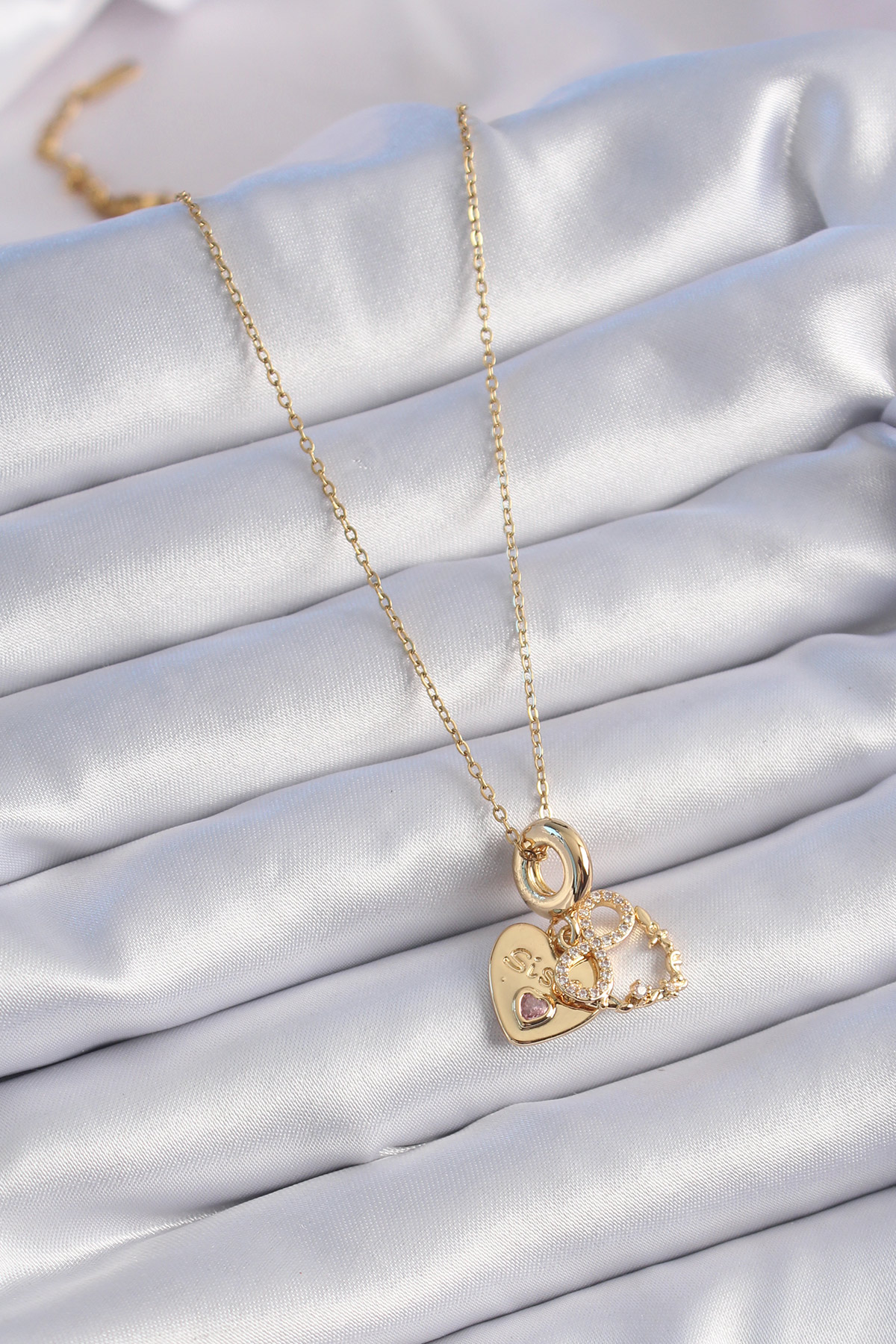 316L Çelik Gold Renk Zirkon Taşlı Sonsuzluk Kalp Figür Charm Model Kadın Kolye 5886