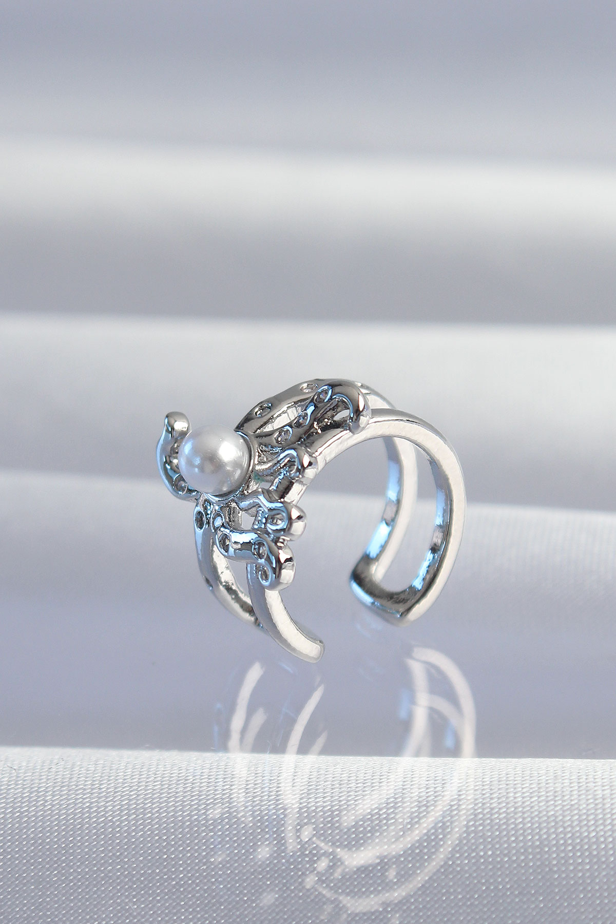 Pirinç Gümüş Renk İncili Ahtapot Earcuff Küpe 5886
