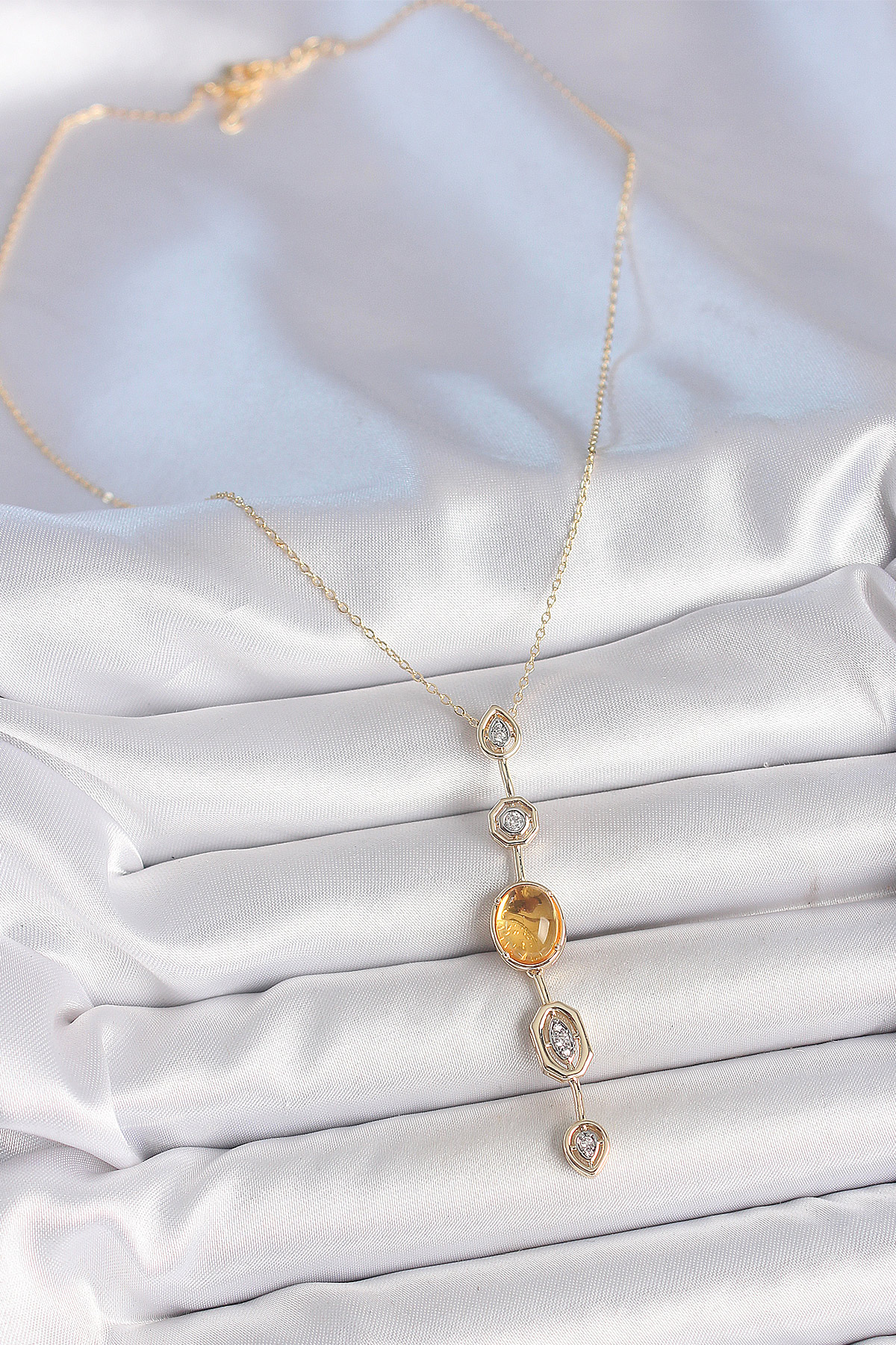 Pirinç Zincir Kehribar Sarı Gold Renk  Zirkon Taşlı Y Kolye 5886