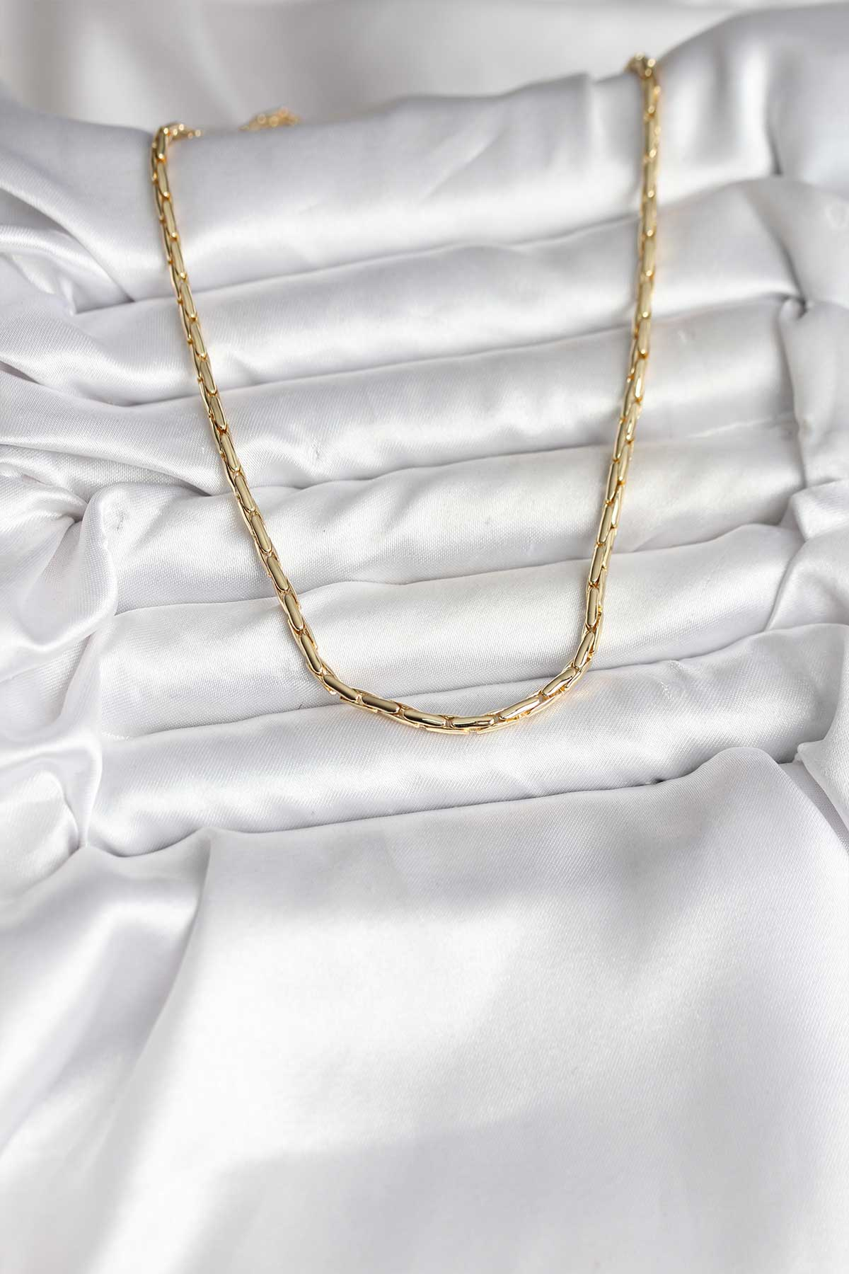 14K Gold Renk Kaplama Model CM Kadın Kolye 5886