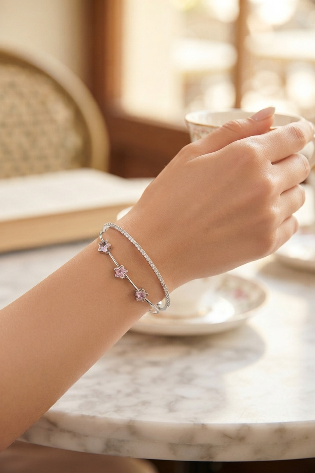 Pembe Yıldız Model Gold Renk Zirkon Taşlı Pirinç Bileklik 5886