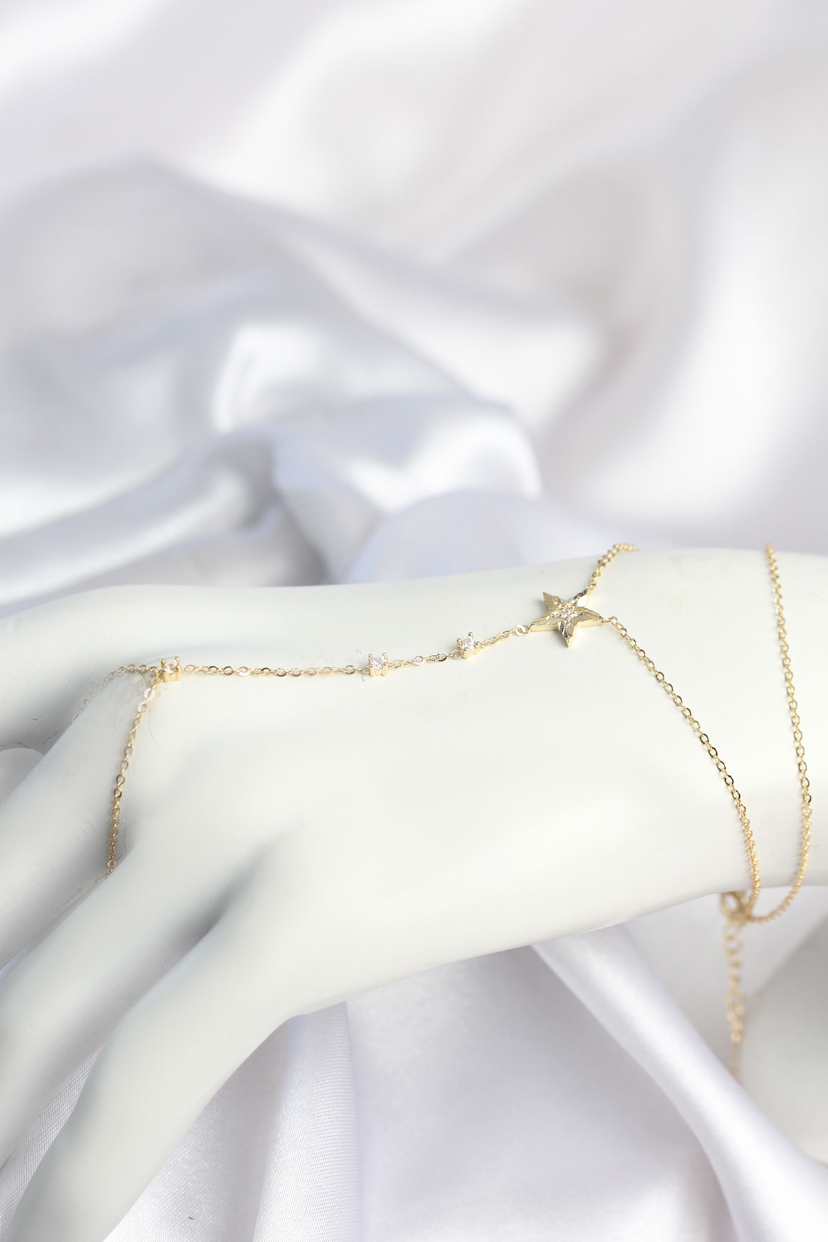 Gold Renk Yıldız Model Pirinç Kadın Şahmeran 5886