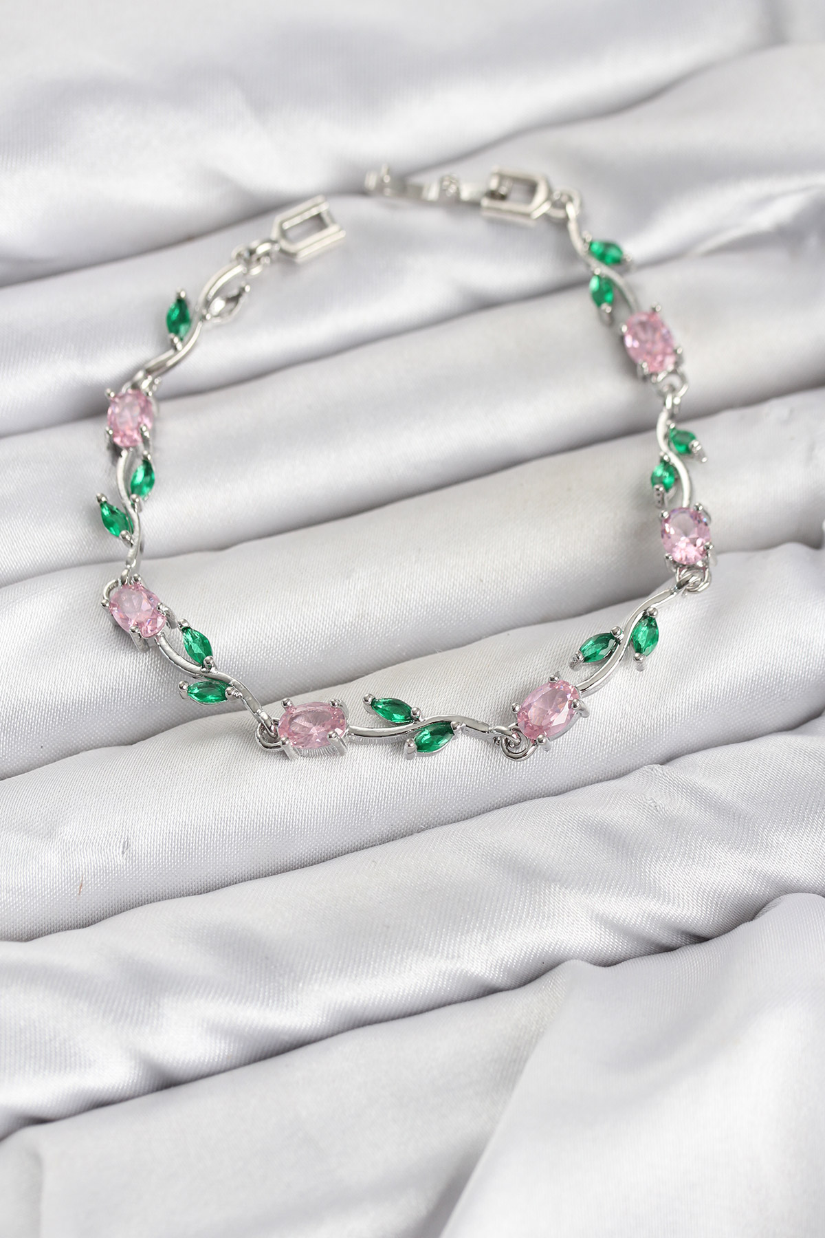 Pirinç Gümüş Renk Pembe Zirkon Taşlı Çiçek Model Kadın Bileklik 5886