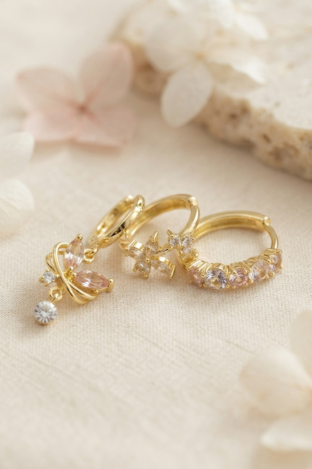 3 lü Set Gold Renk Zirkon Taşlı Kelebek Model Küpe 5886