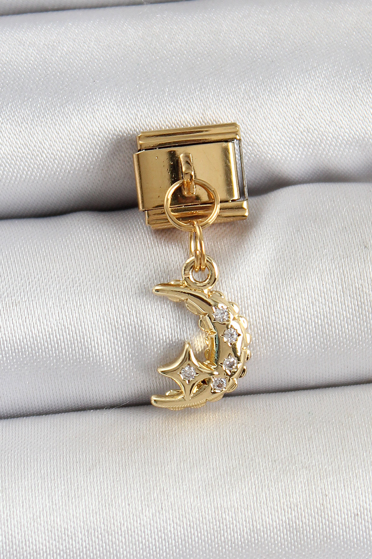 316L Çelik Sallantılı Zirkon Taşlı Ay Model Gold Renk Nomination Charm 5886