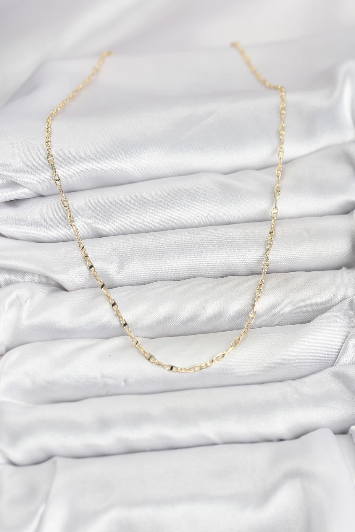 CM 14K Gold Renk Pirinç Gemi Zinciri Model Kadın Kolye 5886