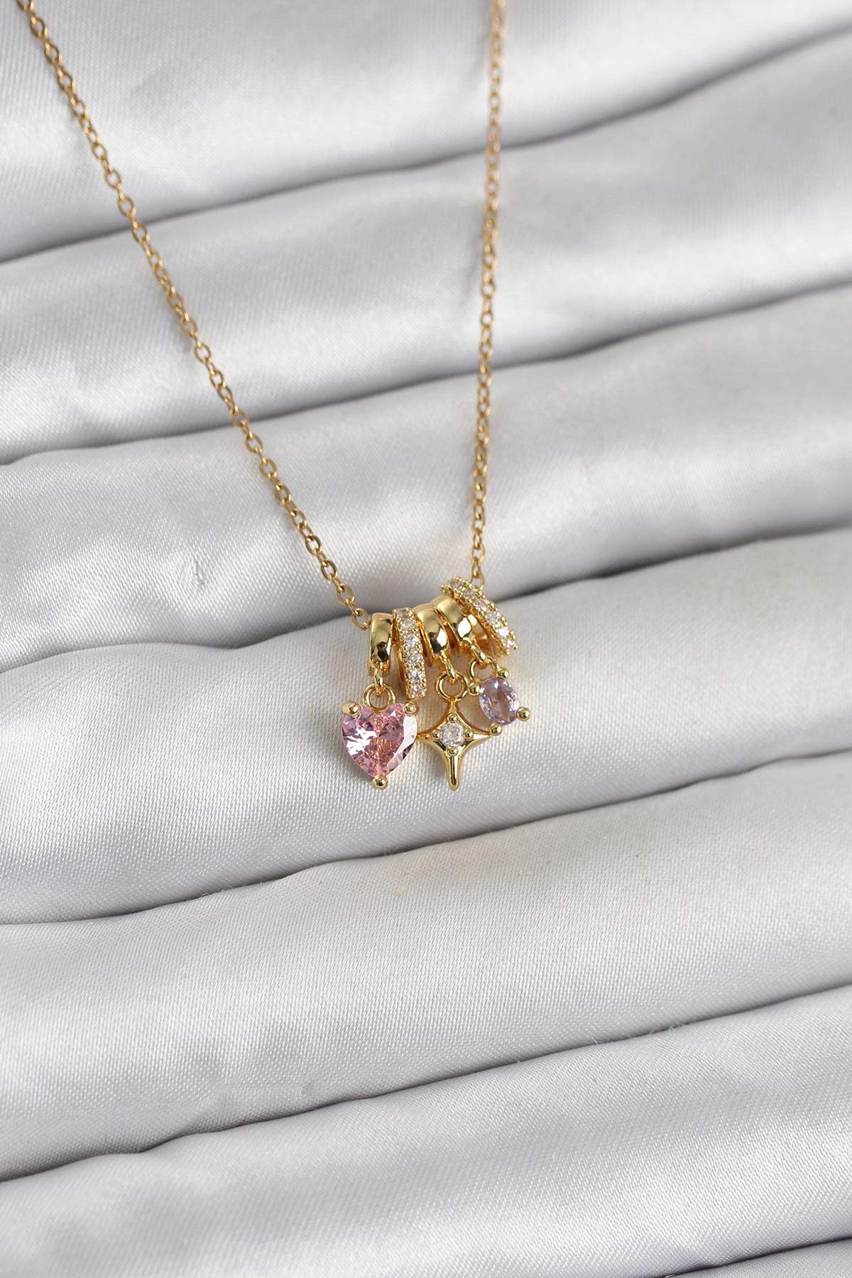 316L Çelik Gold Pembe Zirkon Taşlı Charmlı Kadın Kolye 5886
