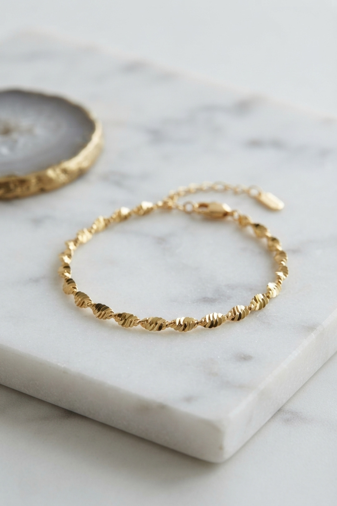 CM Gold Renk Burgu Yılan Zincir Model Kadın Bileklik 5886