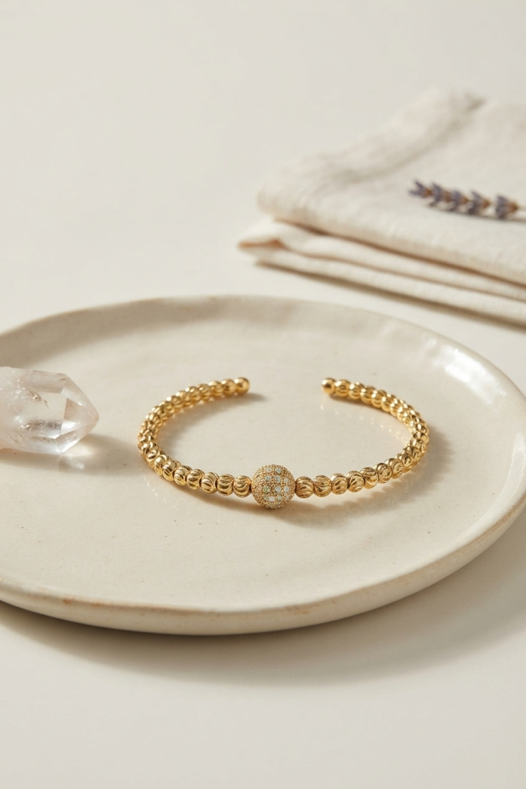 Gold Renk Dorika Model Zirkon Taşlı Kadın Bileklik 5886