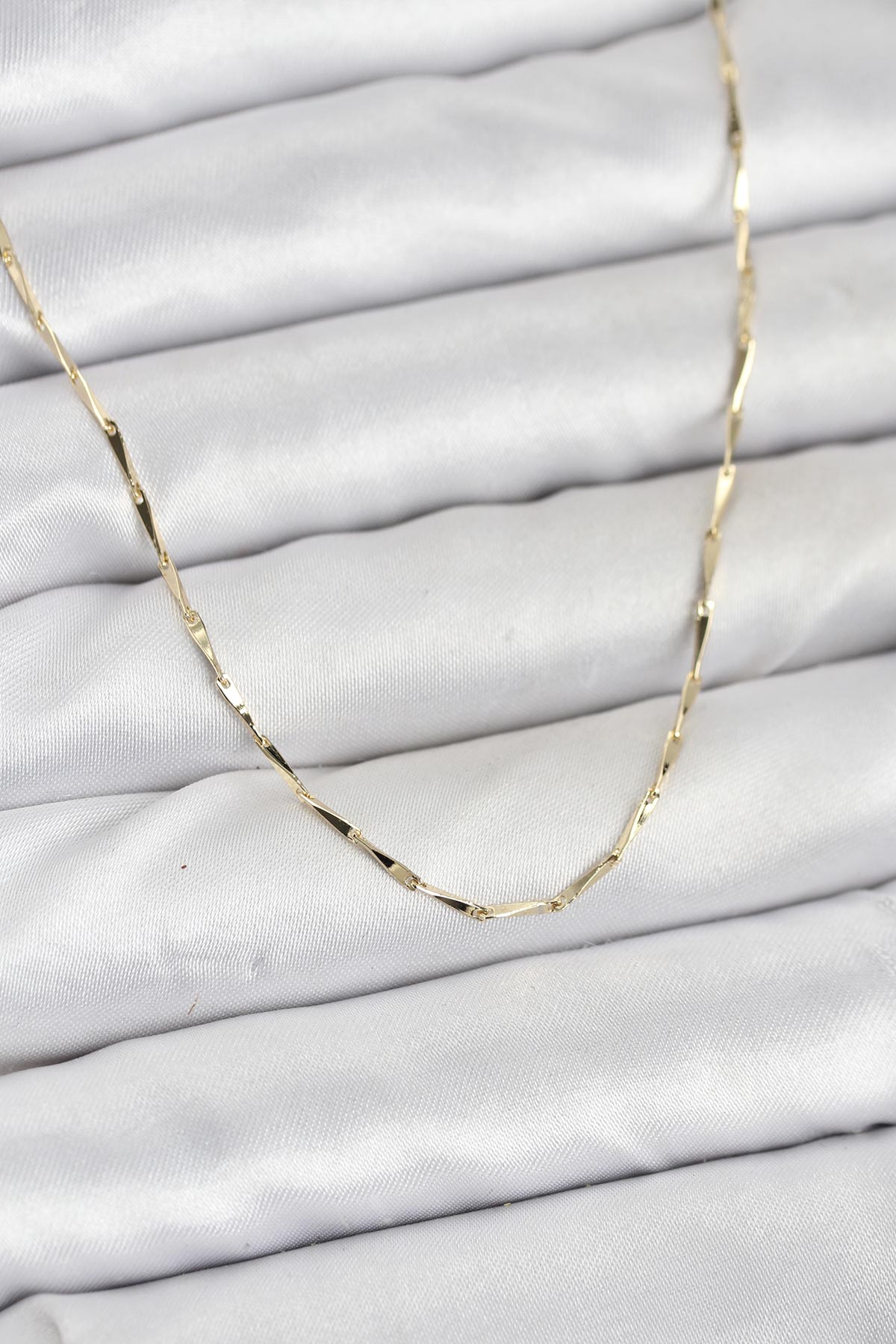 CM 14K Gold Renk İnce Kesim Çubuk Model Zincir Kadın Kolye 5886