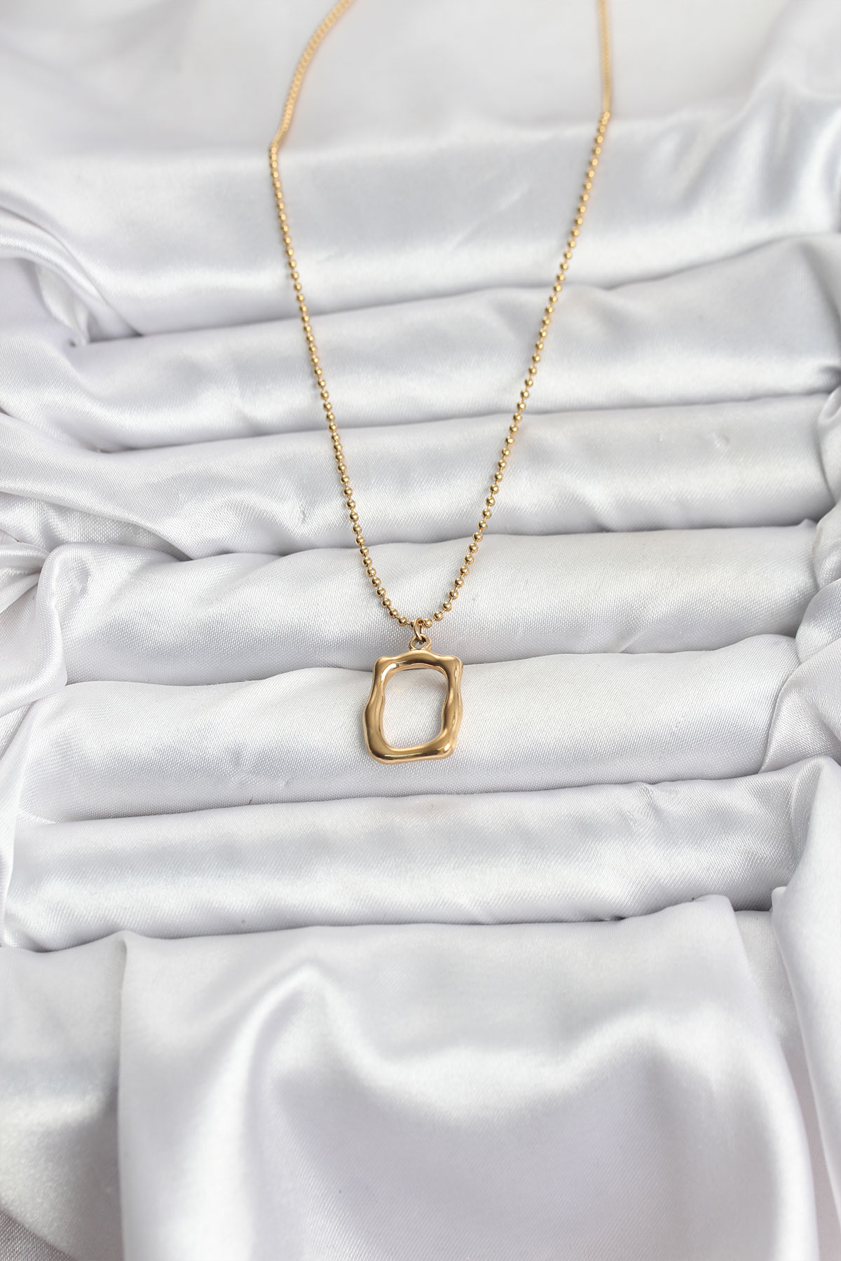 316L Çelik Zincir Gold Renk Model Kadın Kolye 5886
