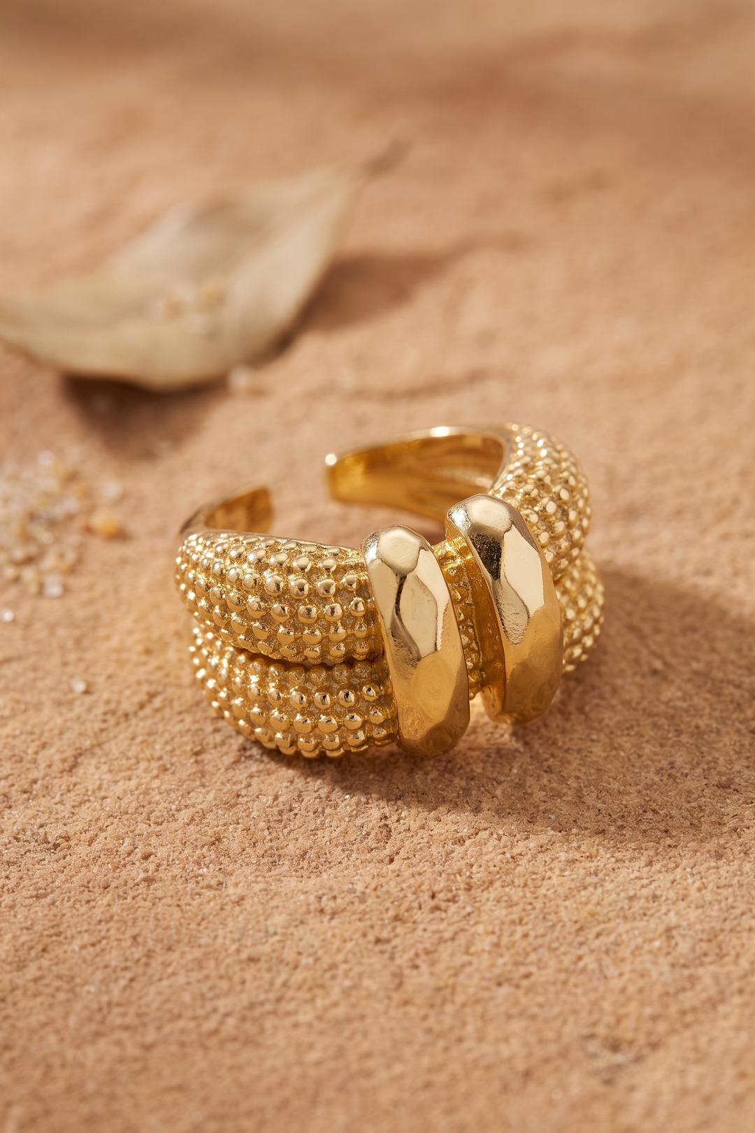Granül Dokulu Çift Sıra Ayarlanabilir Gold Renk Yüzük 5886