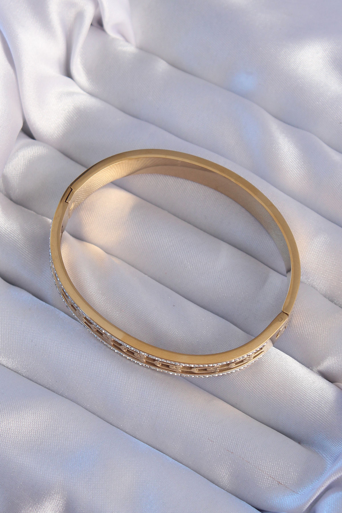 316L Çelik Gold Renk Zirkon Taşlı Model Kelepçe 5886