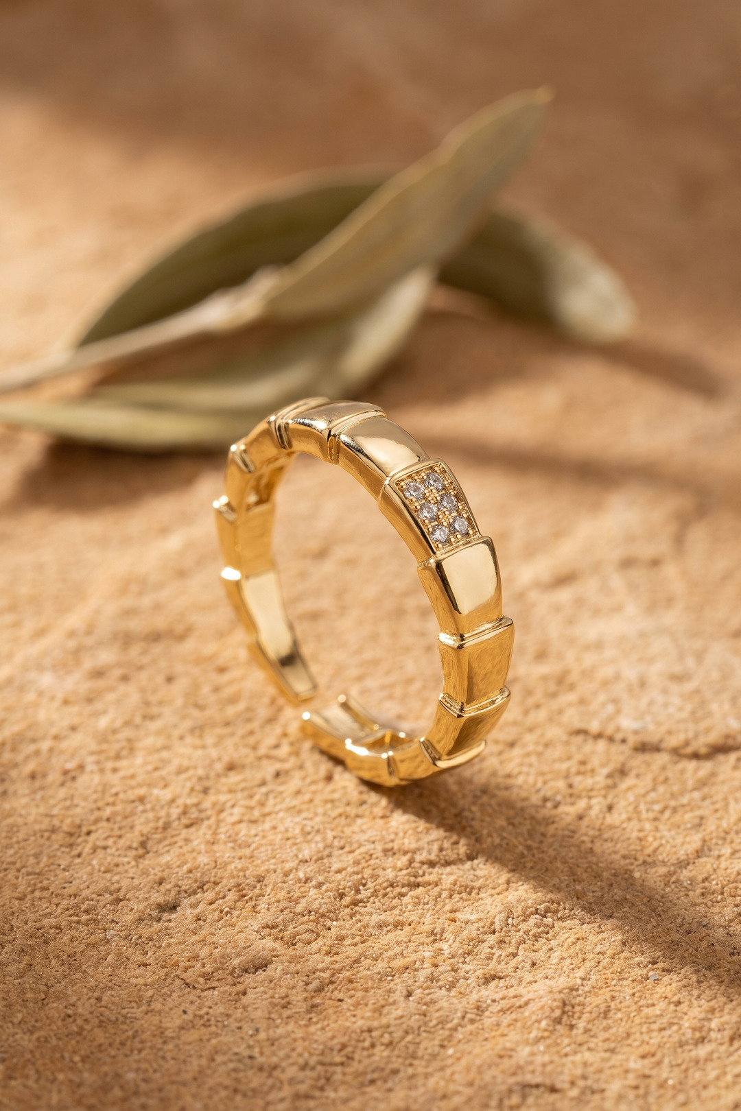 Gold Renk Yılan Model Zirkon Taşlı Kadın Yüzük 5886