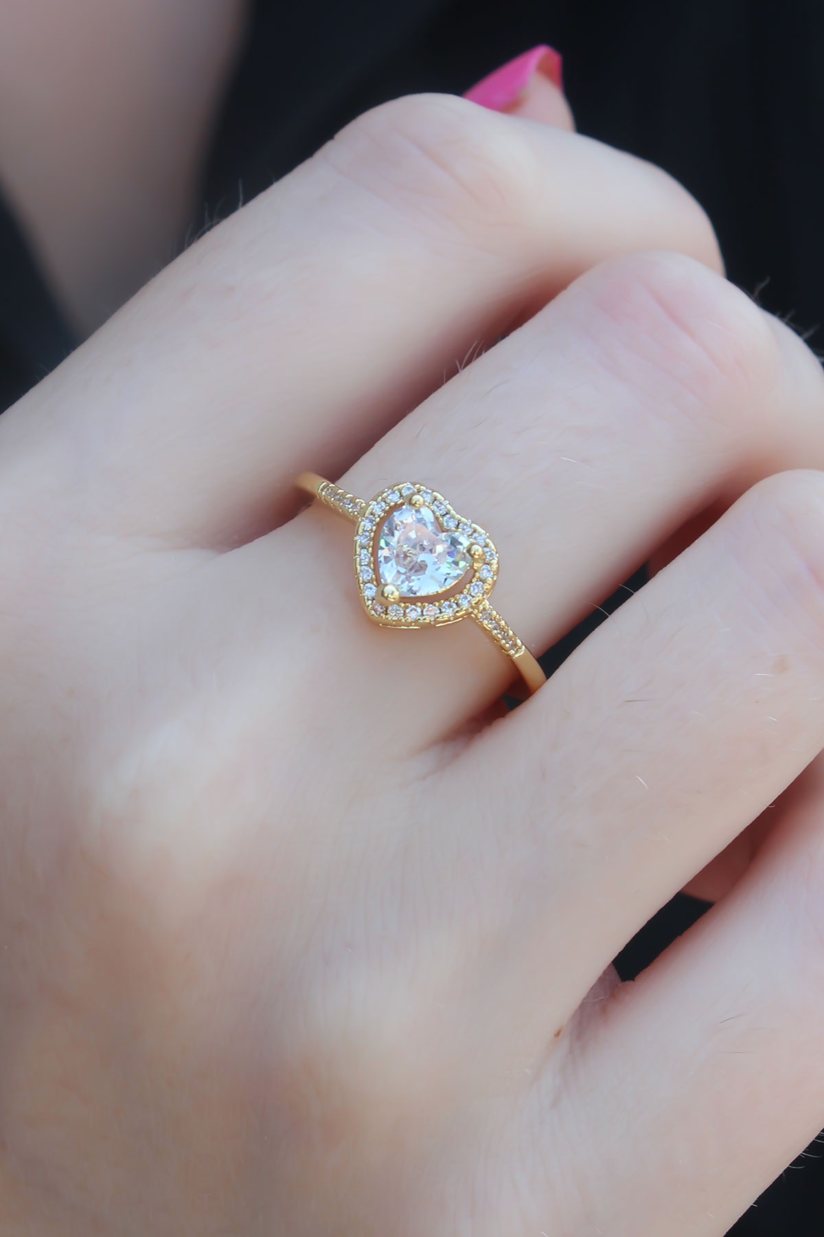 Gold Renk Zirkon Taşlı Kalp Model Charm Pirinç Kadın Yüzük 5886